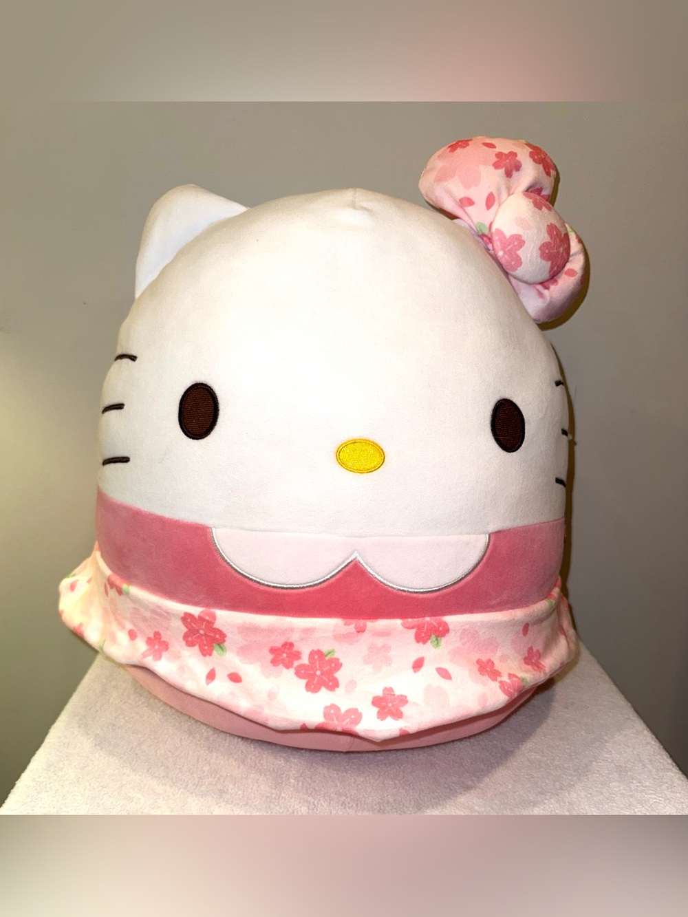 Squishmallows Official Sanrio Hello Kitty plush in a 14-inch medium size, NWT